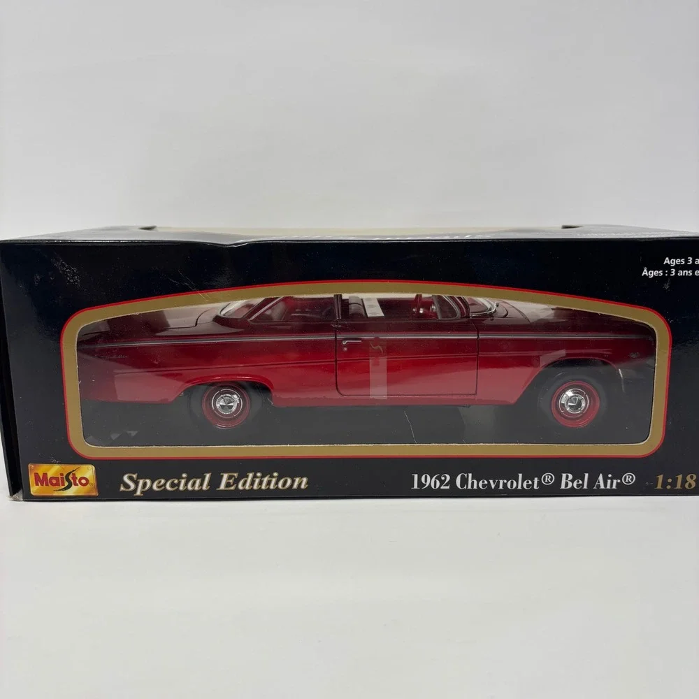 1962 Chevrolet Bel Air Red 1:18 Maisto Special Edition Diecast Open Box